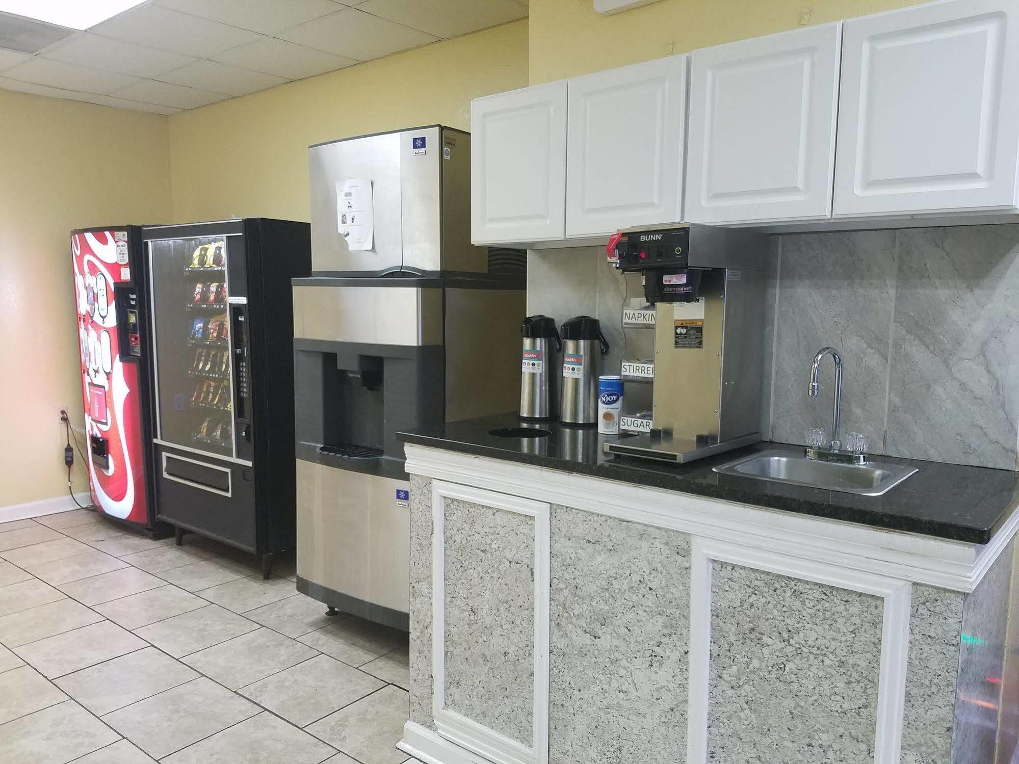 Masters Inn I-26 Cayce Ngoại thất bức ảnh